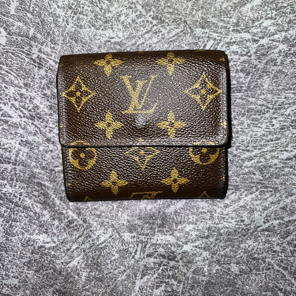 (SOLD) Authentic Louis Vuitton Elise Monogram Wallet